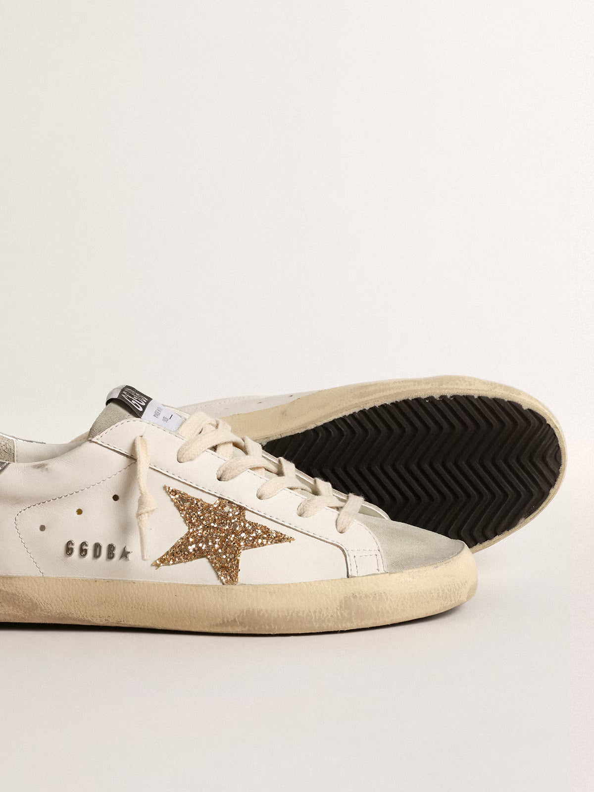 Golden Goose Super-Star avec étoile à paillettes dorées