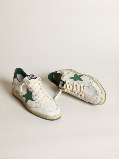 Golden Goose Ball Star homme en nappa blanc avec étoile verte